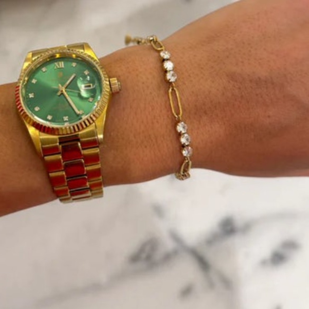 Luxurious Gold Paperclip Bracelet
